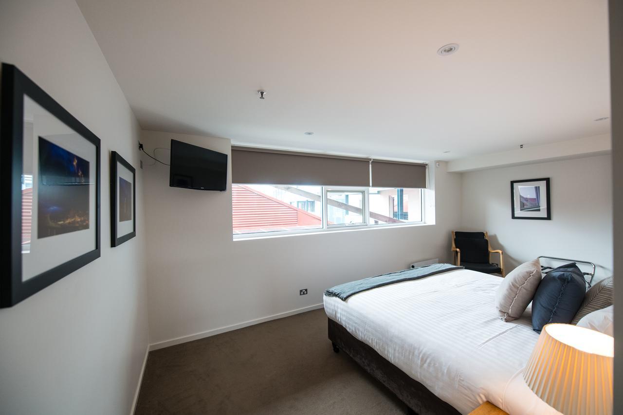 Sullivans Cove Apartments Hobart Exterior foto A bedroom at the hotel